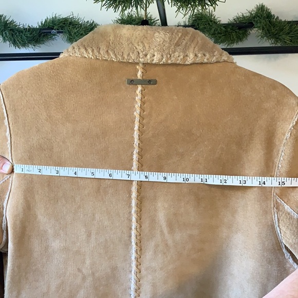 Suede beige jacket from Guess, size small - Picture 5 of 7